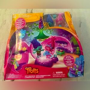 DreamWorks Trolls Poppy’s Coronation Toy Set